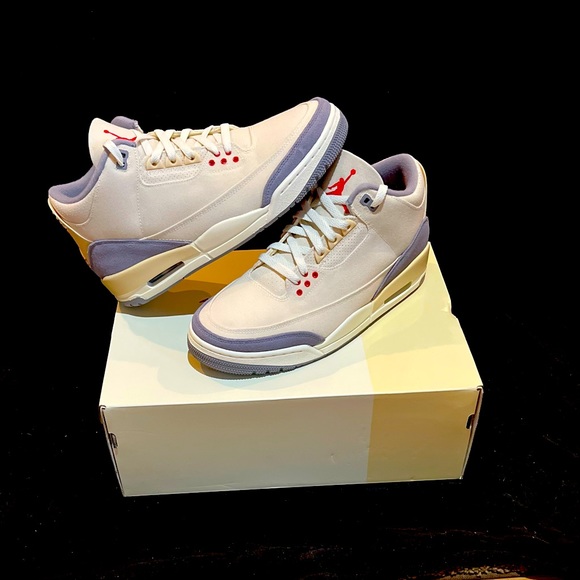 Dead stock Jordan 3s